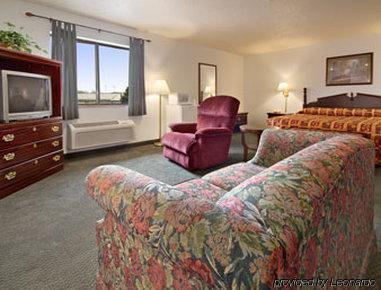 Super 8 By Wyndham Crystal Lake Rum bild
